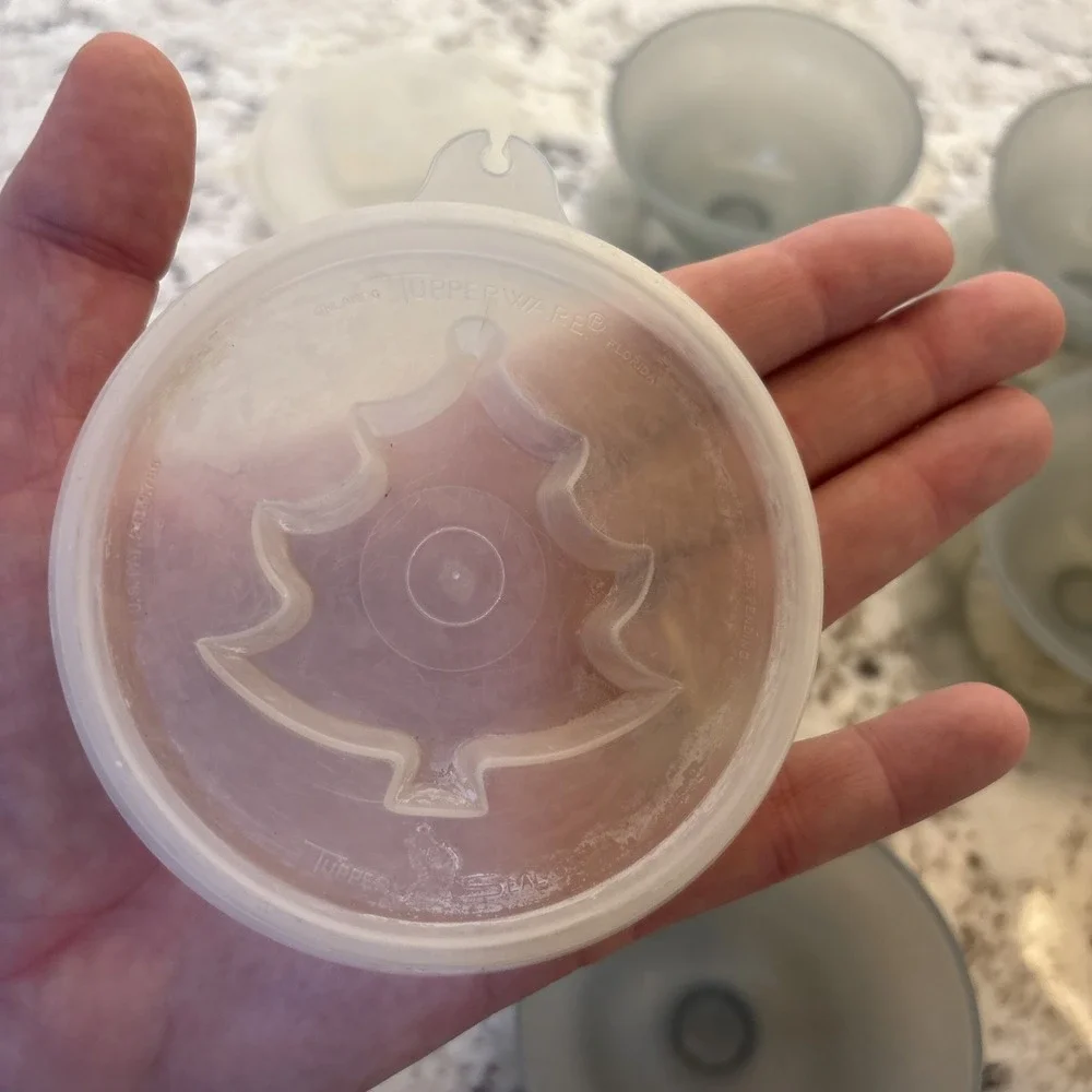 5 Vintage Tupperware Jello Mold Jel-N-Serve Gelatin‎ Bowls with Molds Lids